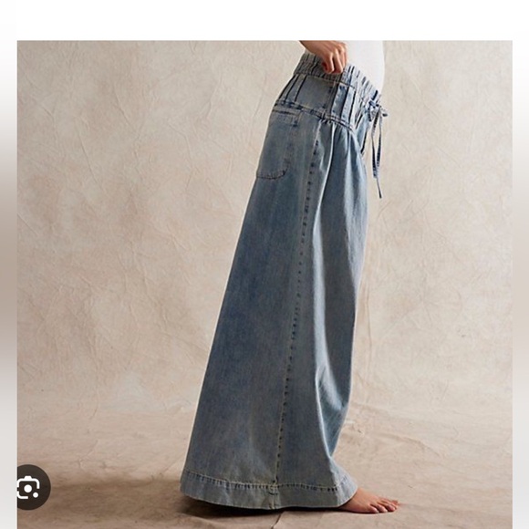 We The Free People Forget Me Knot Pull-On Pleated Wide Leg Jeans - size medium - Picture 11 of 14